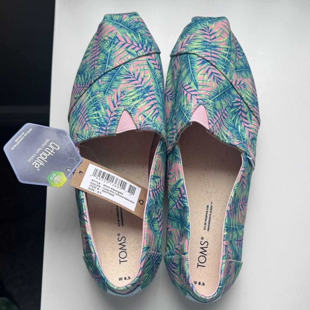 TOMS Women's Tropical Leaf Slip-Ons in Pink & Green